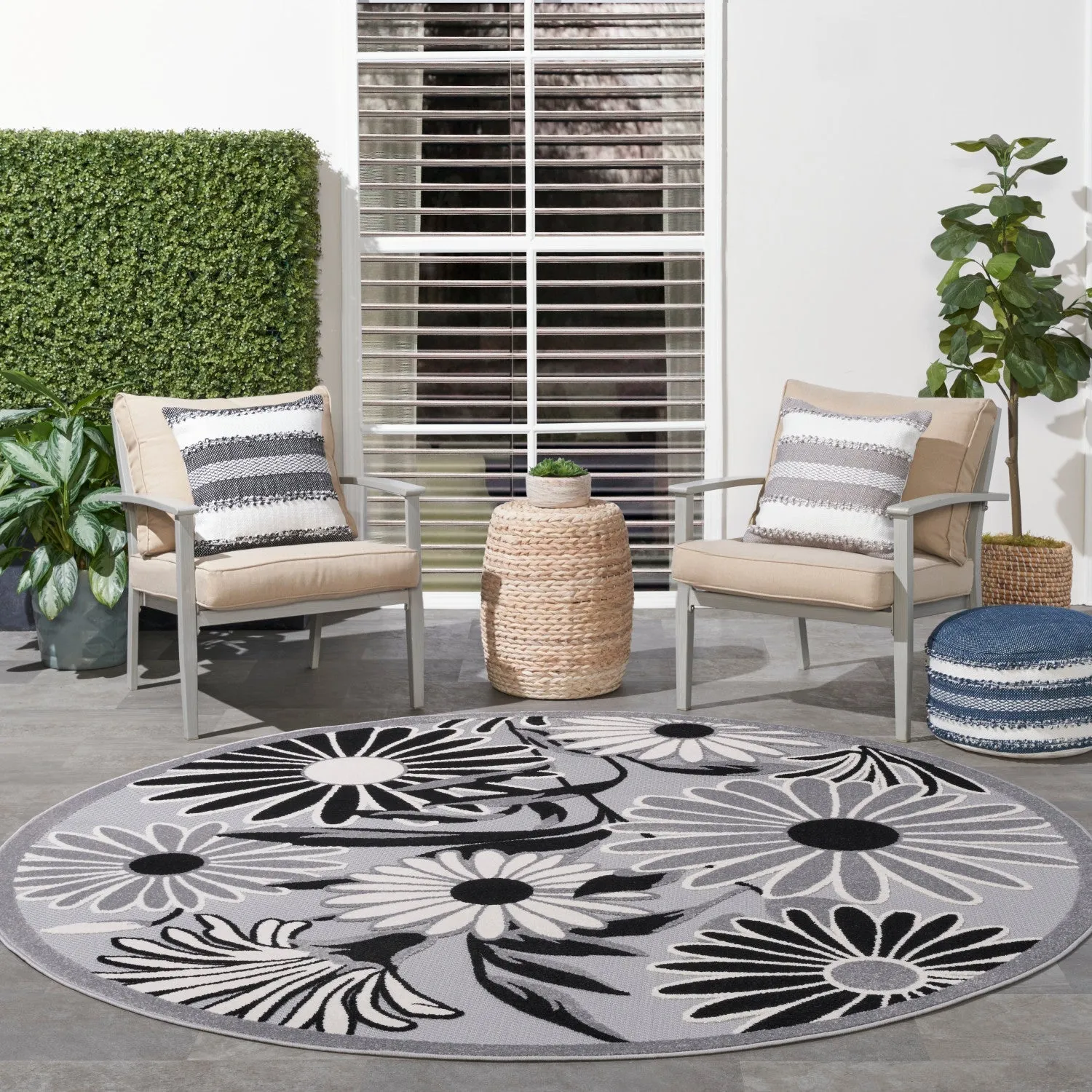 Aloha Black White Contemporary Indoor/Outdoor Rug