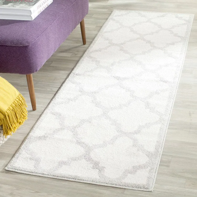 Amherst 2' 3" x 11' Indoor/Outdoor Woven Area Rug - Beige/Light Gray
