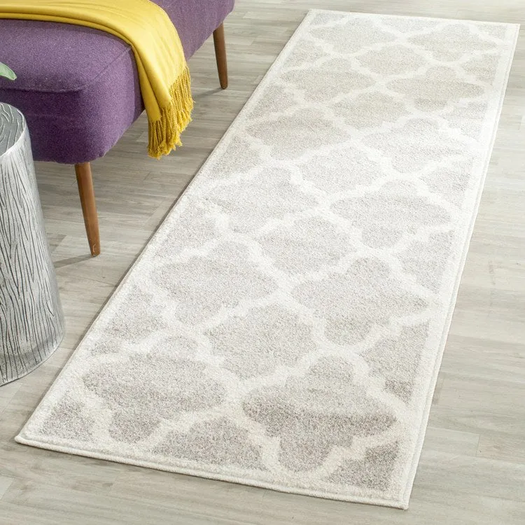 Amherst 2' 3" x 11' Indoor/Outdoor Woven Area Rug - Light Gray/Beige