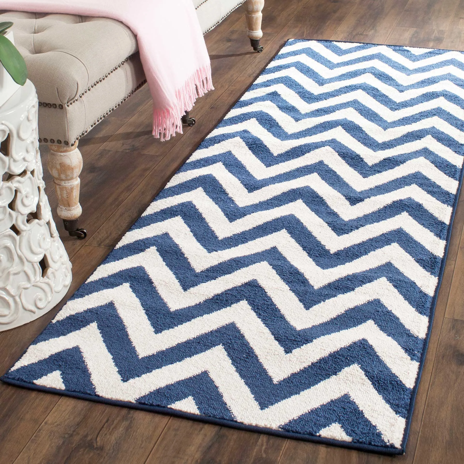 Amherst Chevron Navy/Beige Runner Rug
