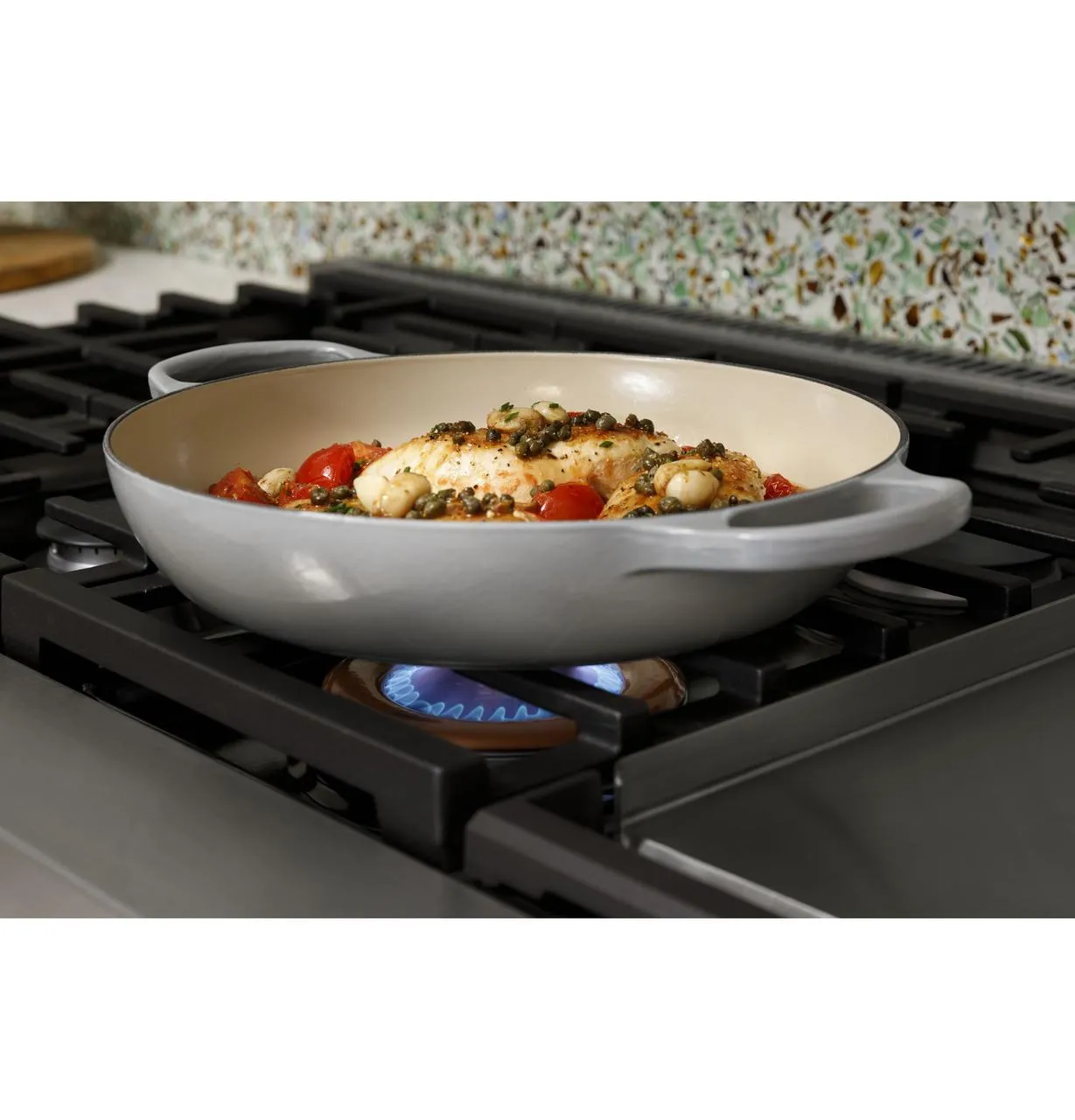 Cafe C2Y486P3TD1 Caf(eback)™ 48" Smart Dual-Fuel Commercial-Style Range with 6 Burners and Griddle (Natural Gas)