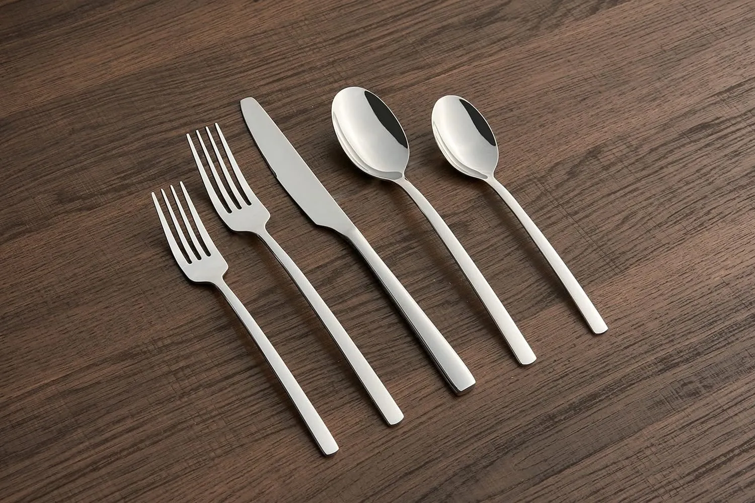CAMBRIDGE - Silversmiths Beacon Mirror  Flatware Set
