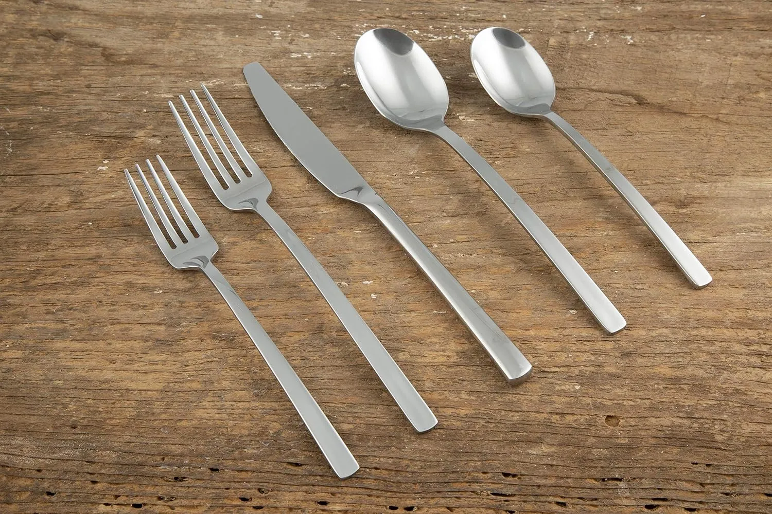 CAMBRIDGE - Silversmiths Beacon Mirror  Flatware Set