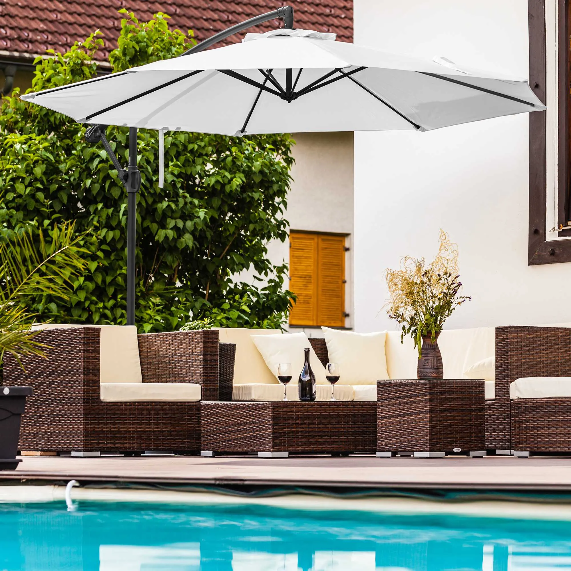 Captiva 10-ft Octagonal Cantilever Umbrella with Base - Breez-Tex Canopy
