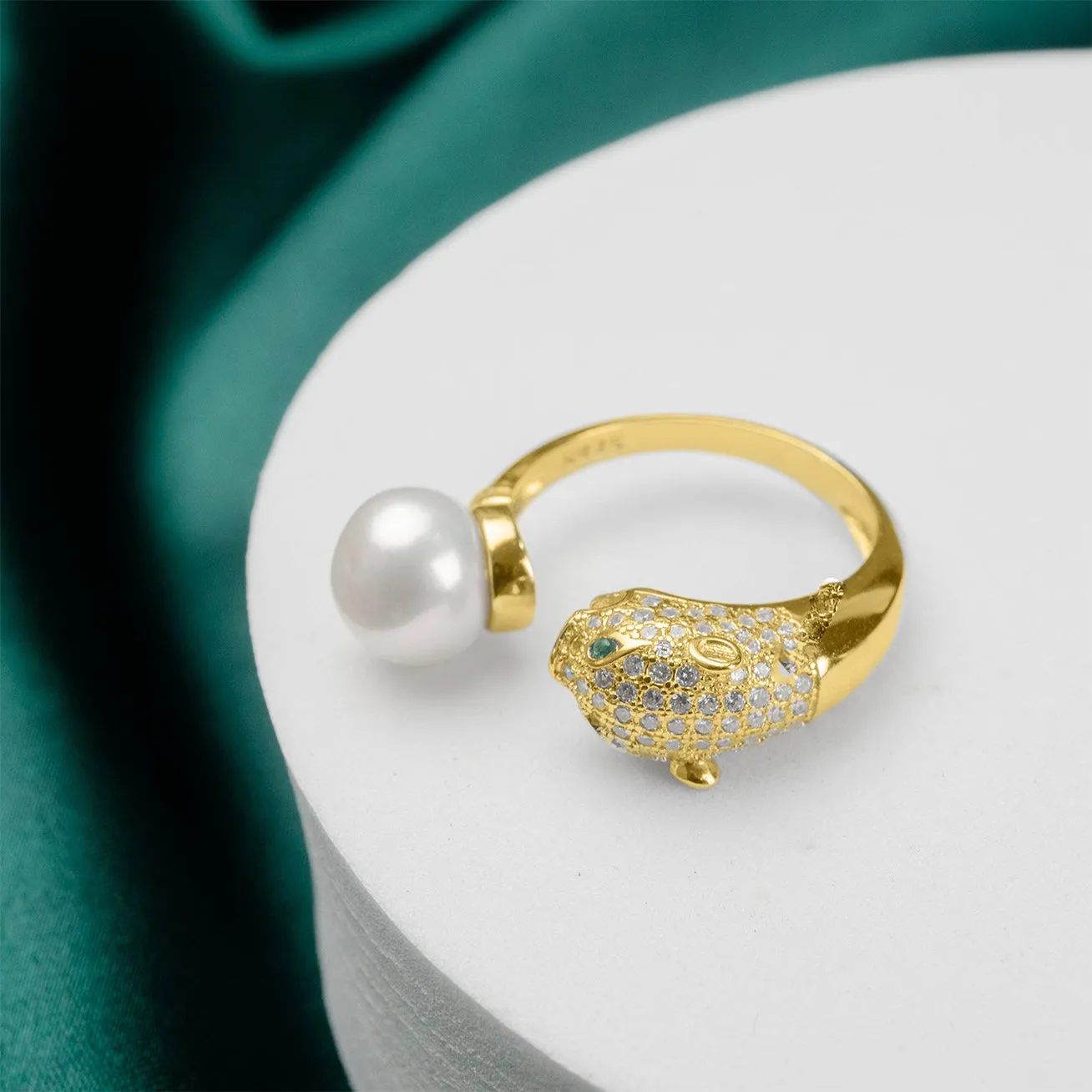 Leopard Freshwater Pearl Ring WR00161 | SAFARI