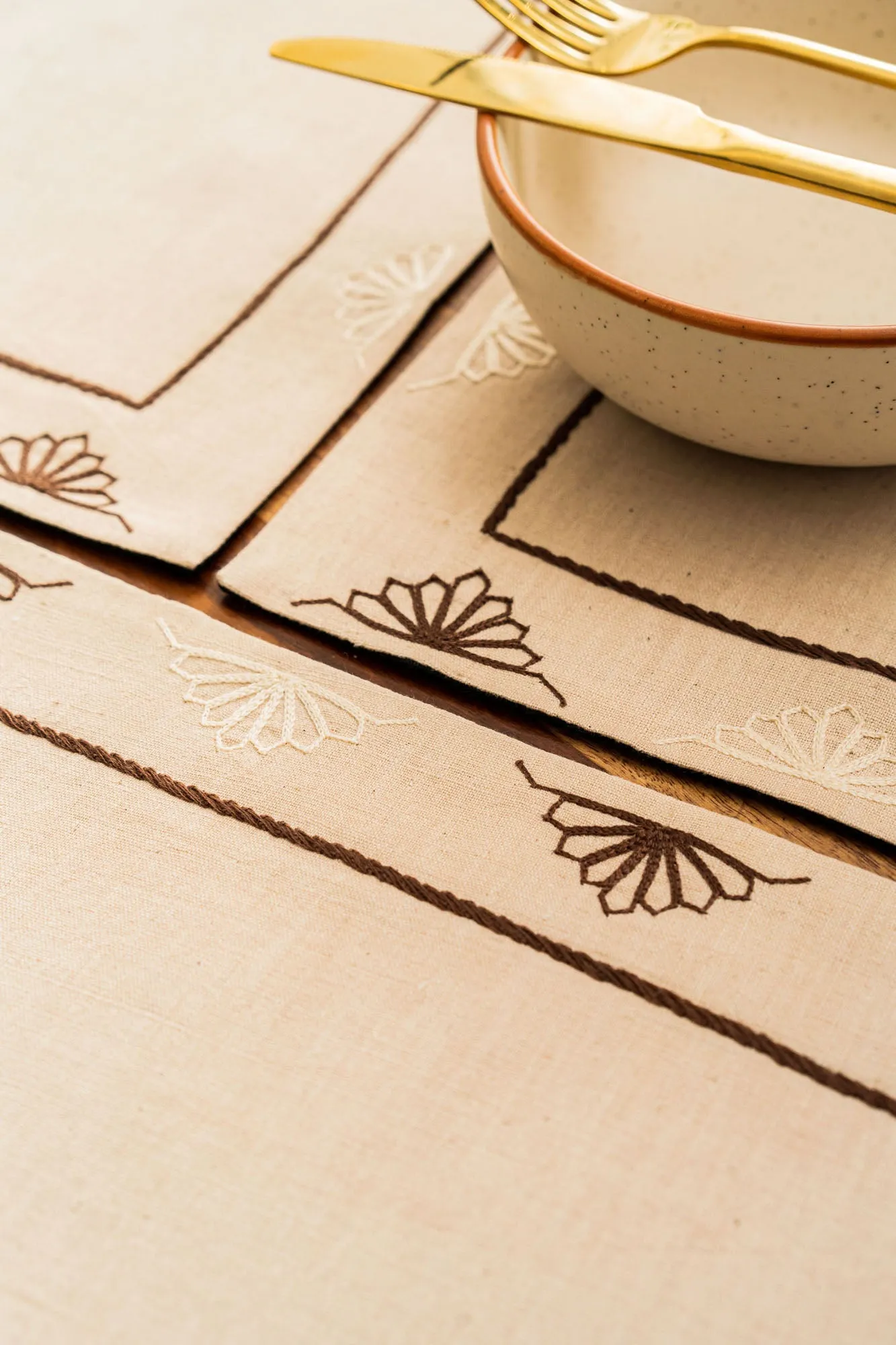 Mirārizumu Handwoven Table Mats - Set Of 2 Pcs