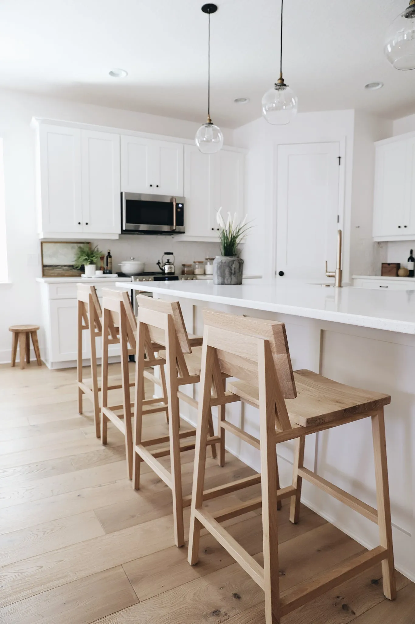 Oak N3 Kitchen Counter Stool