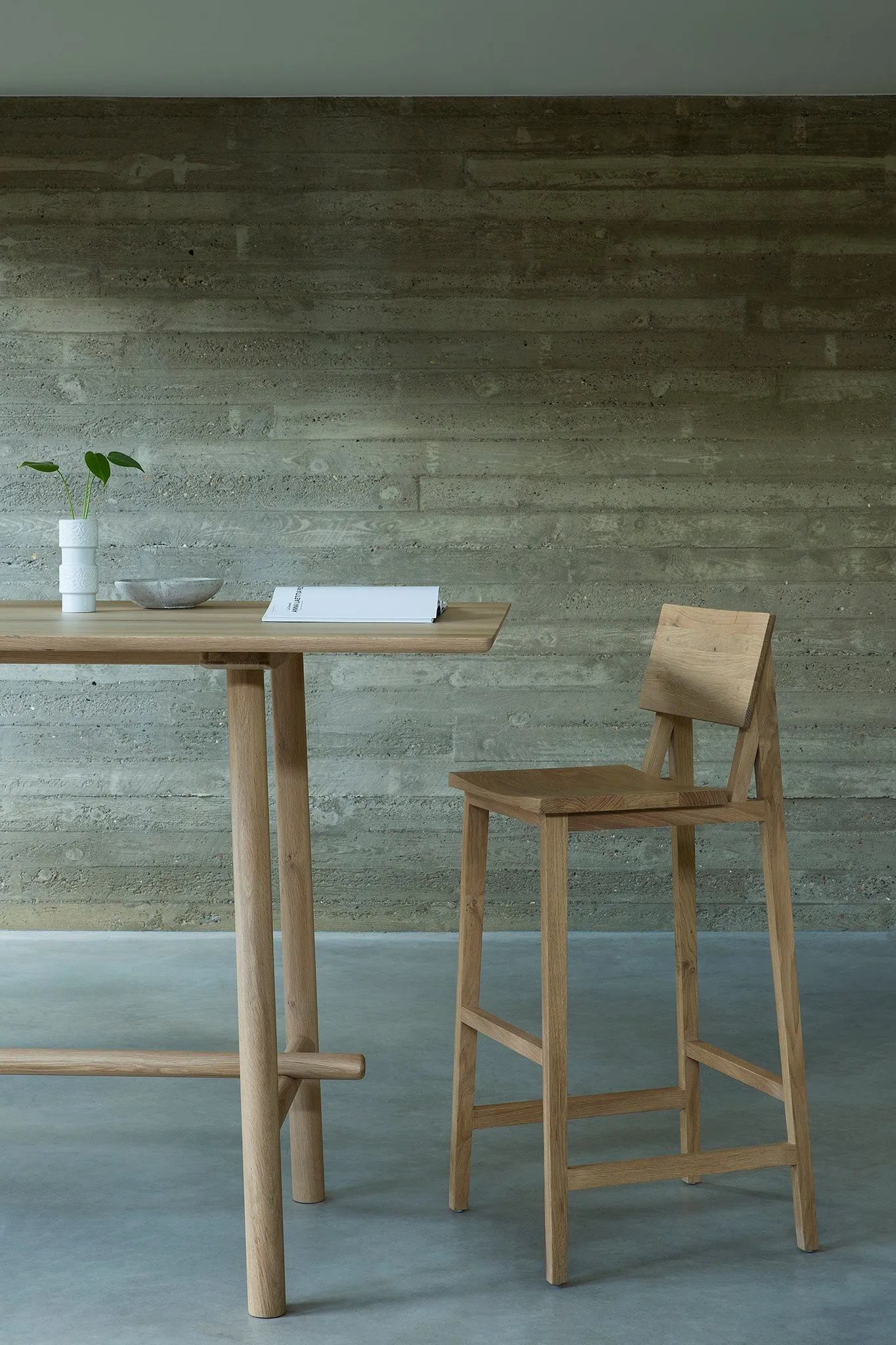 Oak N4 Bar Stool
