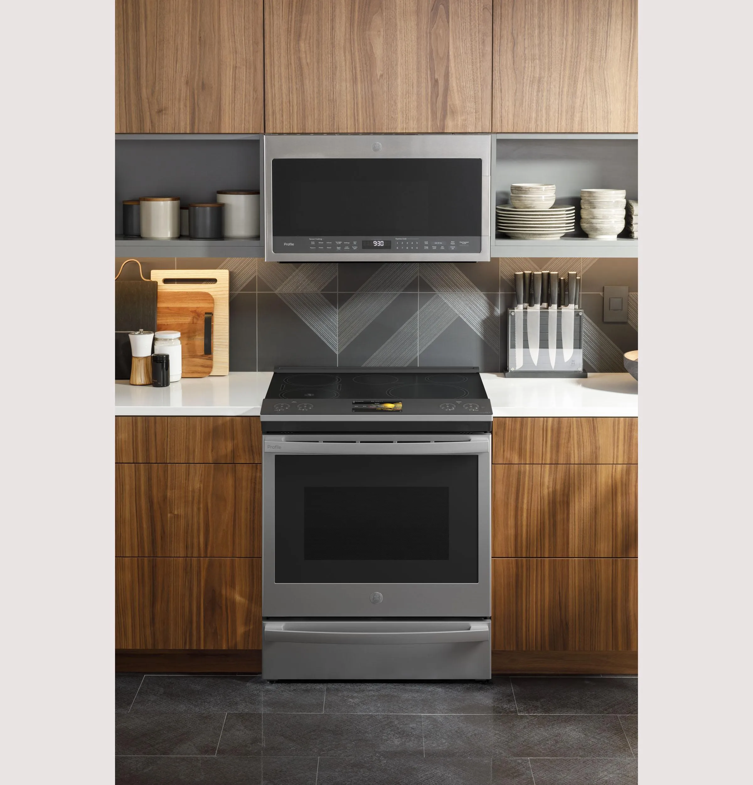 PHS93XYPFS GE Profile™ 30" Smart Slide-In Front-Control Induction Fingerprint Resistant Range with In Oven Camera