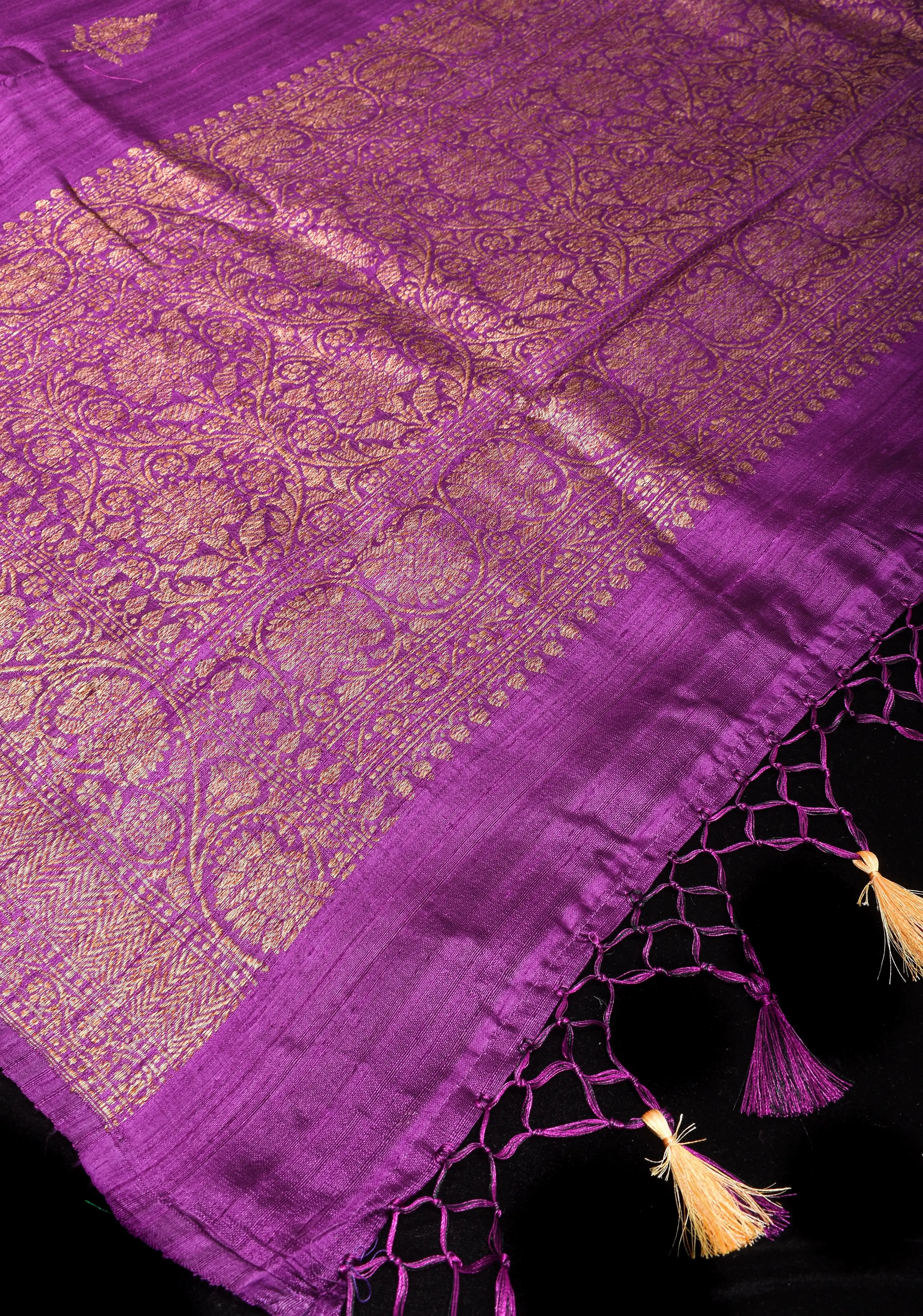 Pure raw Silk Banarasi Silk Saree with Antique Tone Zari motifs and contrasting Blouse piece  | SILK MARK CERTIFIED