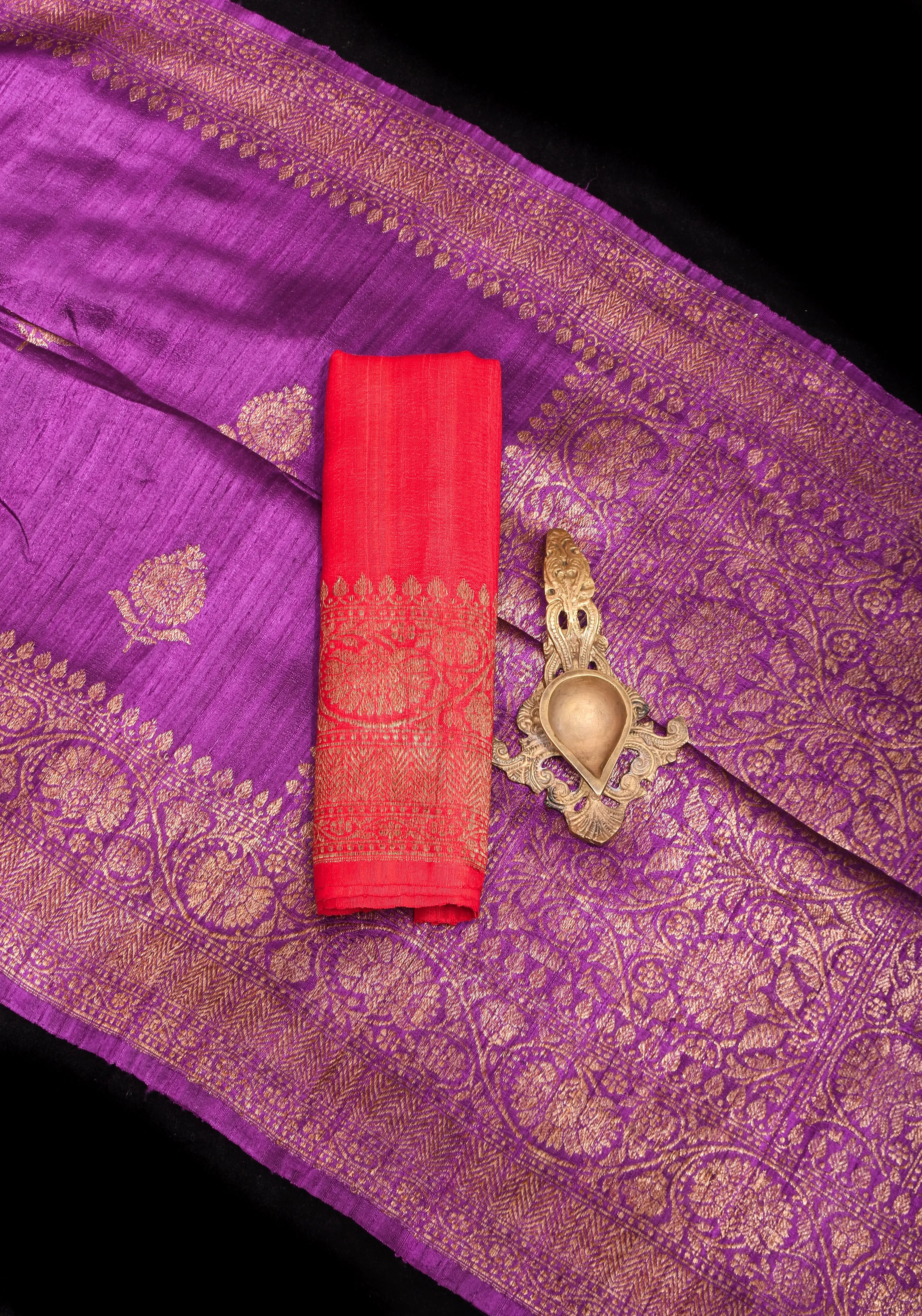 Pure raw Silk Banarasi Silk Saree with Antique Tone Zari motifs and contrasting Blouse piece  | SILK MARK CERTIFIED
