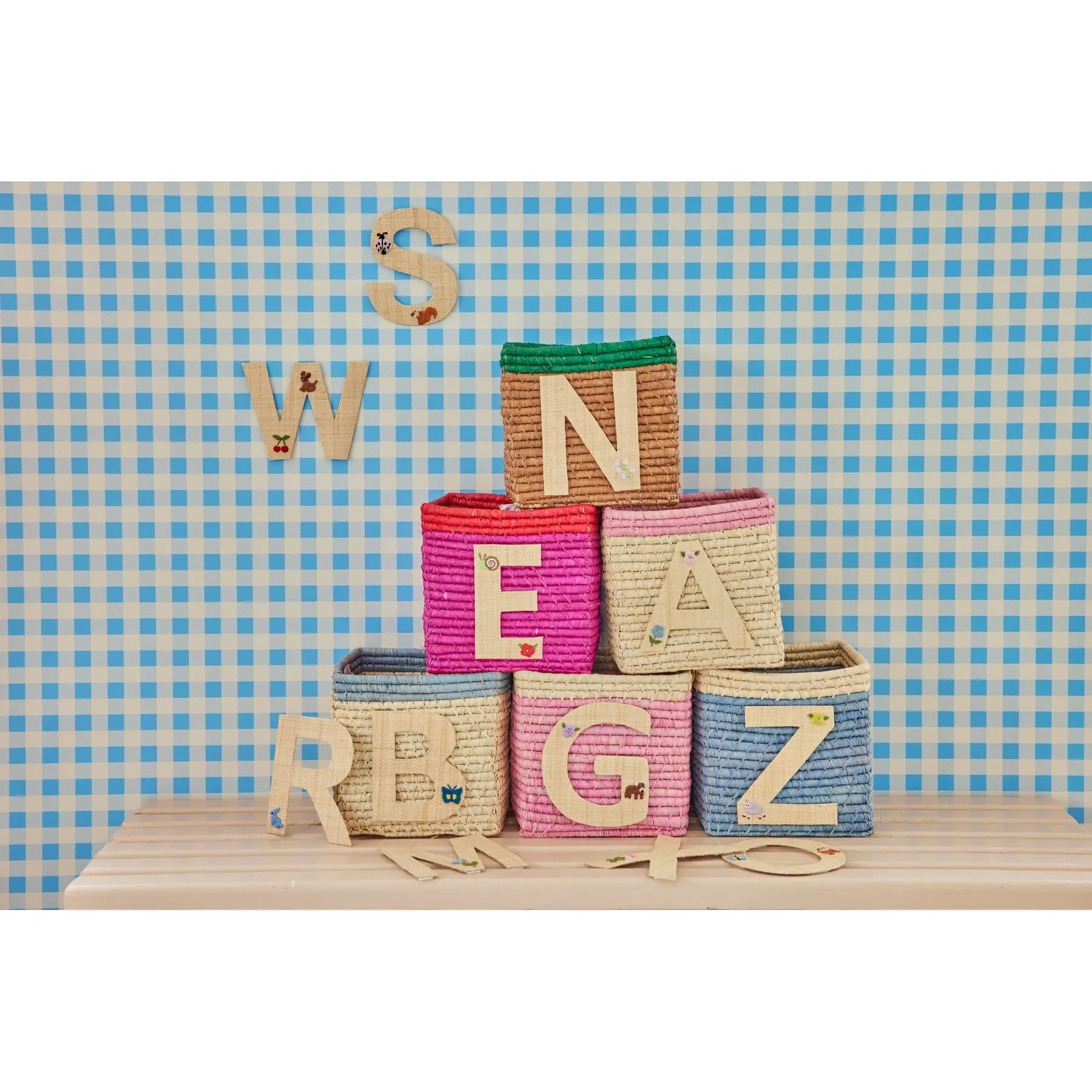 Rice DK Raffia Sticker Letter in Nature with Flower and Snail Embroidery - E