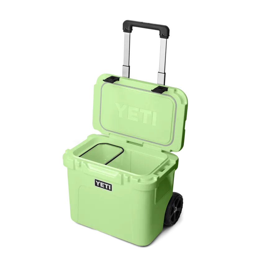 Roadie 32 Wheeled Cooler - Key Lime